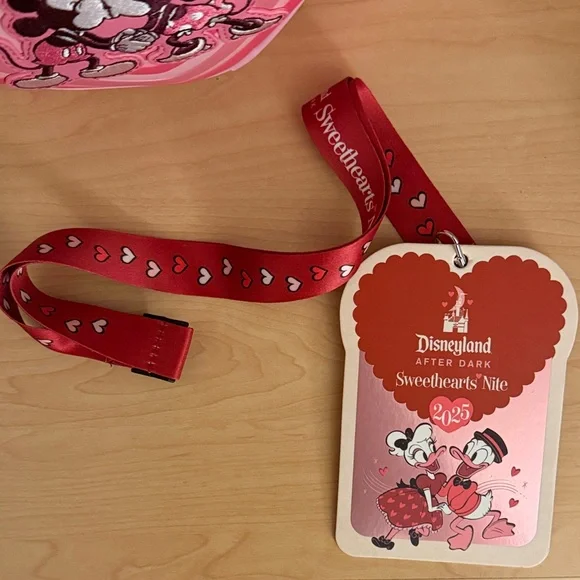 Disney Pink Heart Minnie Mouse Loungefly Backpack - Picture 2 of 2